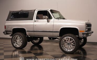 Chevrolet-Blazer-1989-SUV-18