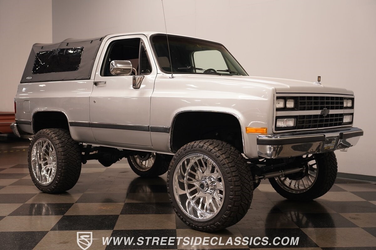 Chevrolet-Blazer-1989-SUV-19