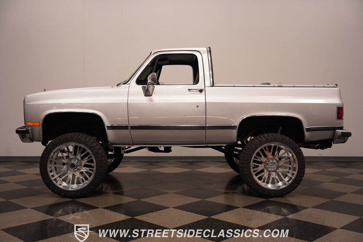 Chevrolet-Blazer-1989-SUV-2