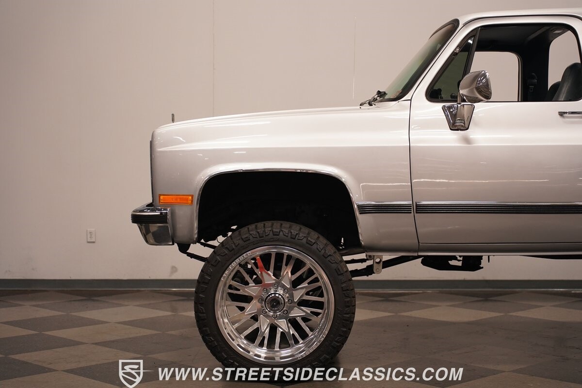 Chevrolet-Blazer-1989-SUV-25