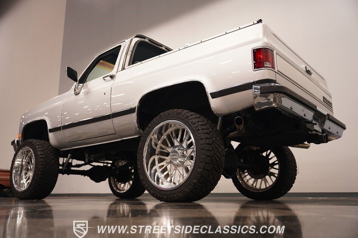 Chevrolet-Blazer-1989-SUV-27
