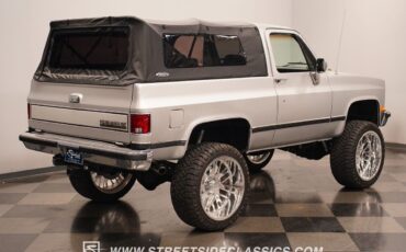 Chevrolet-Blazer-1989-SUV-29
