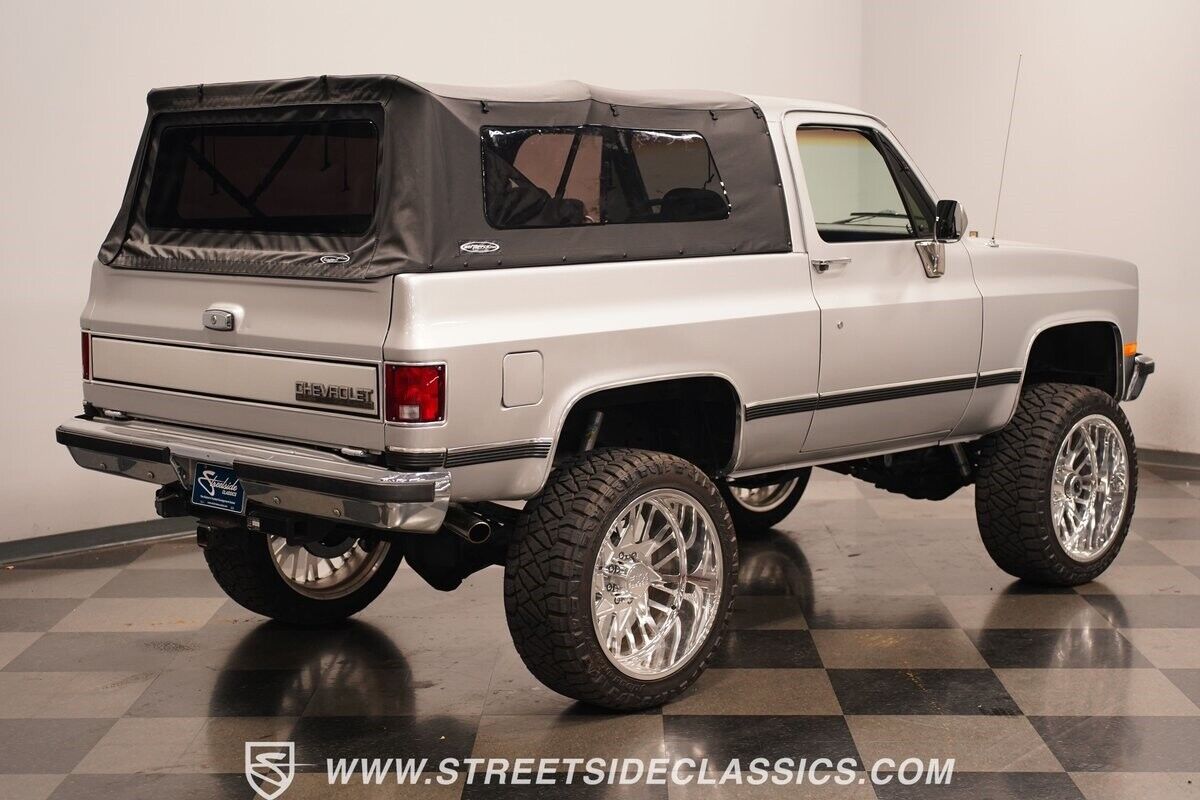 Chevrolet-Blazer-1989-SUV-29