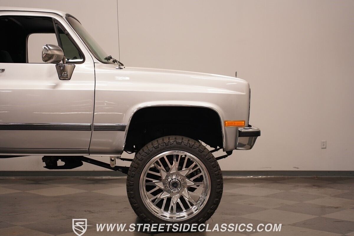 Chevrolet-Blazer-1989-SUV-33