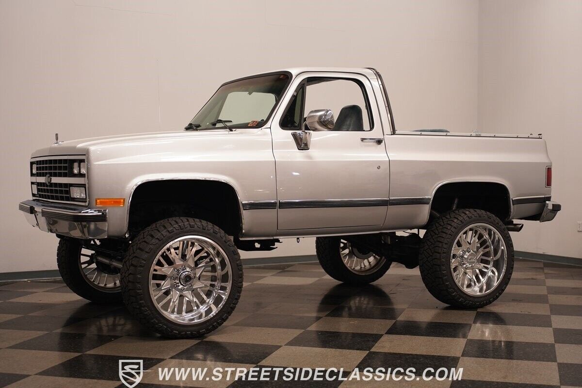 Chevrolet-Blazer-1989-SUV-8