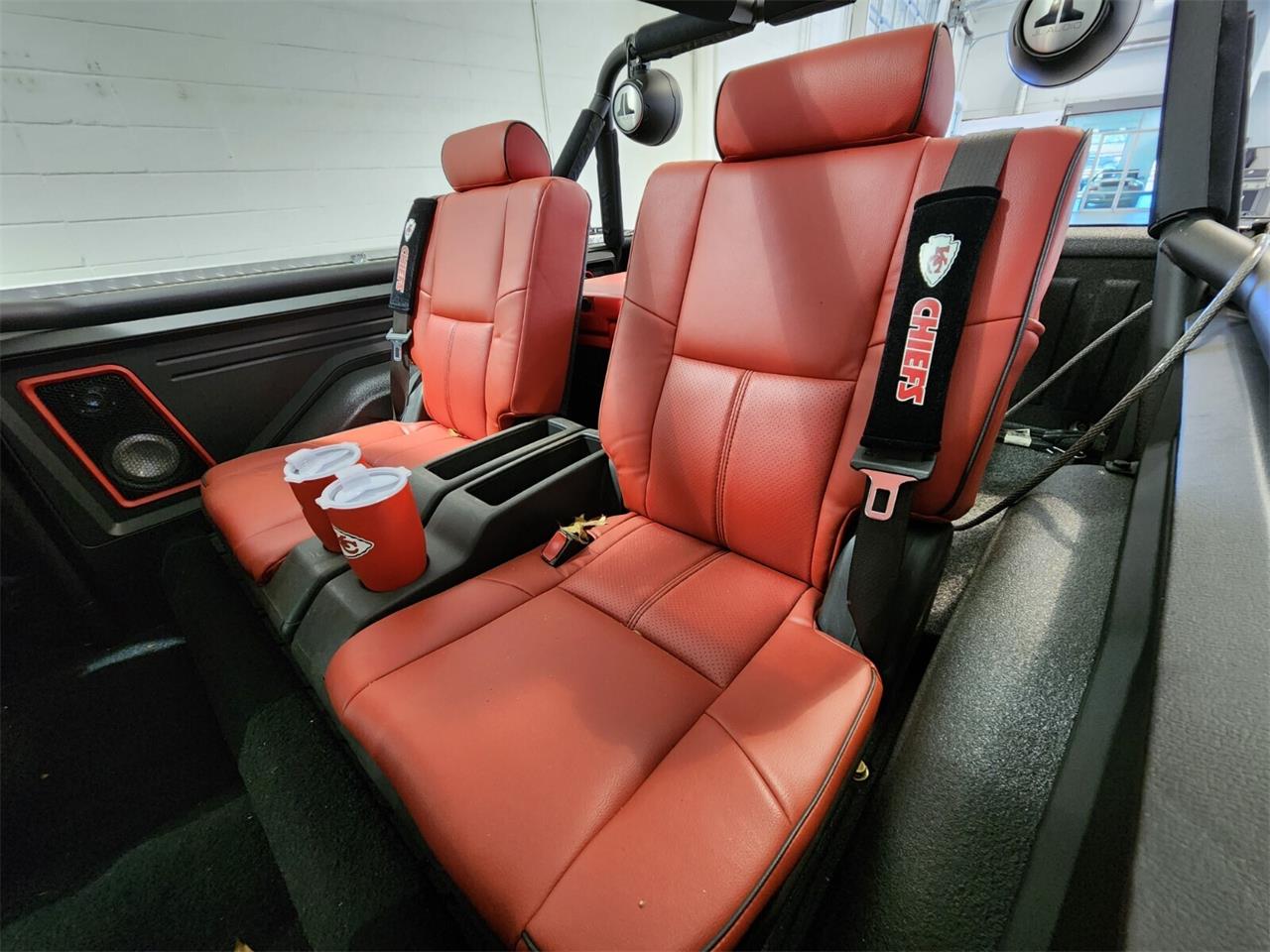 Chevrolet-Blazer-1989-White-Red-14