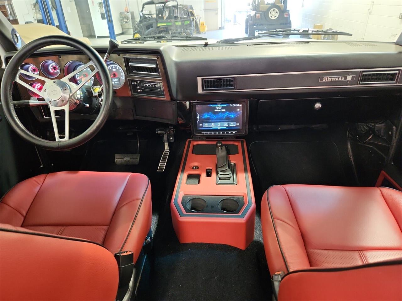 Chevrolet-Blazer-1989-White-Red-19