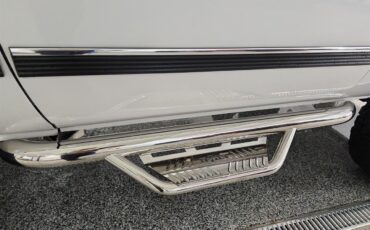 Chevrolet-Blazer-1989-White-Red-2