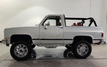Chevrolet-Blazer-1989-White-Red-7
