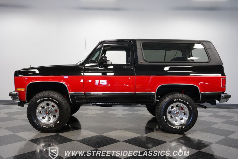 Chevrolet-Blazer-1990-Black-Gray-1