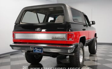 Chevrolet-Blazer-1990-Black-Gray-10