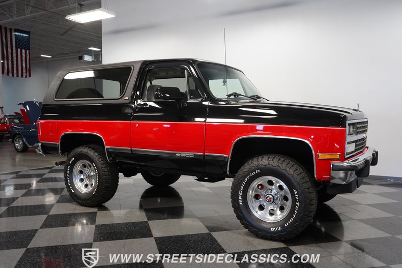 Chevrolet-Blazer-1990-Black-Gray-14