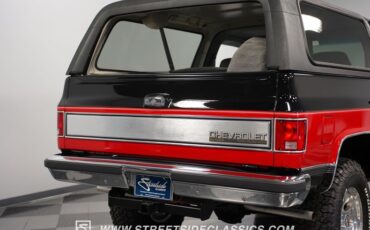 Chevrolet-Blazer-1990-Black-Gray-25
