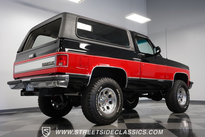 Chevrolet-Blazer-1990-Black-Gray-26