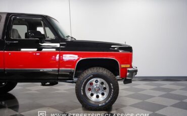 Chevrolet-Blazer-1990-Black-Gray-29