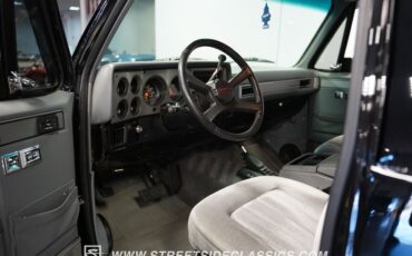 Chevrolet-Blazer-1990-Black-Gray-3
