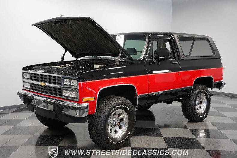 Chevrolet-Blazer-1990-Black-Gray-30
