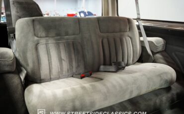 Chevrolet-Blazer-1990-Black-Gray-45