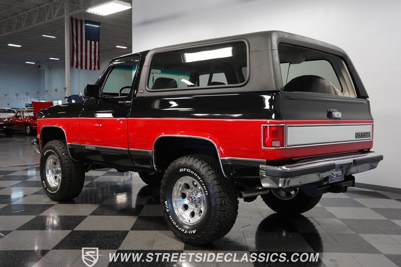 Chevrolet-Blazer-1990-Black-Gray-8