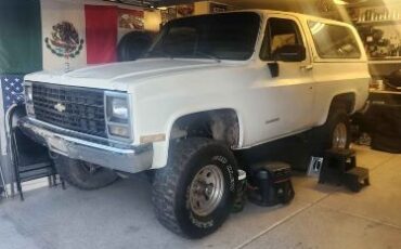 Chevrolet-Blazer-1990-White-3