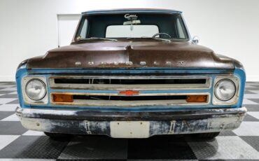 Chevrolet-C-10-1967-Pickup-Truck-1