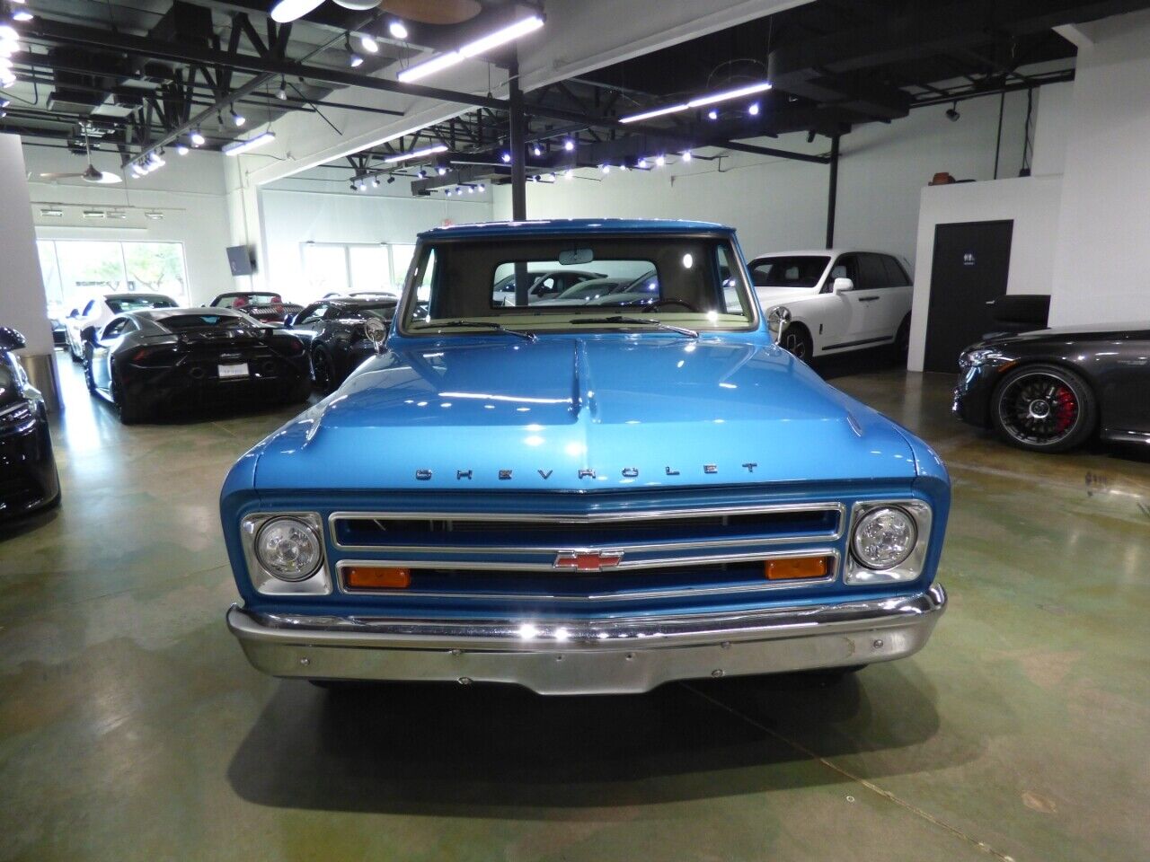 Chevrolet-C-10-1967-Truck-16