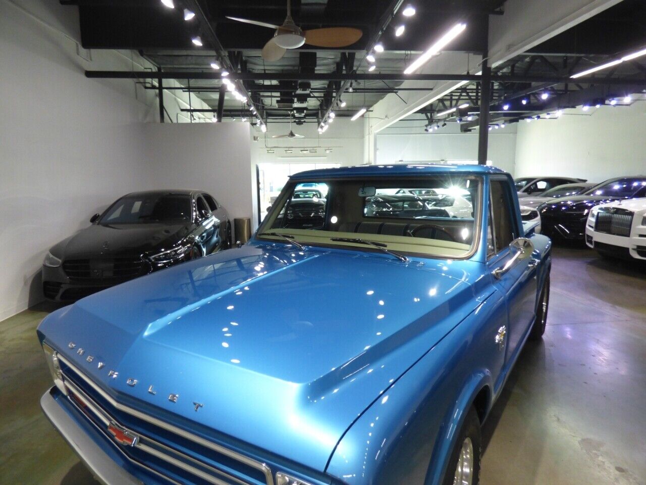 Chevrolet-C-10-1967-Truck-18