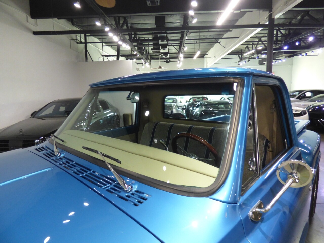 Chevrolet-C-10-1967-Truck-19