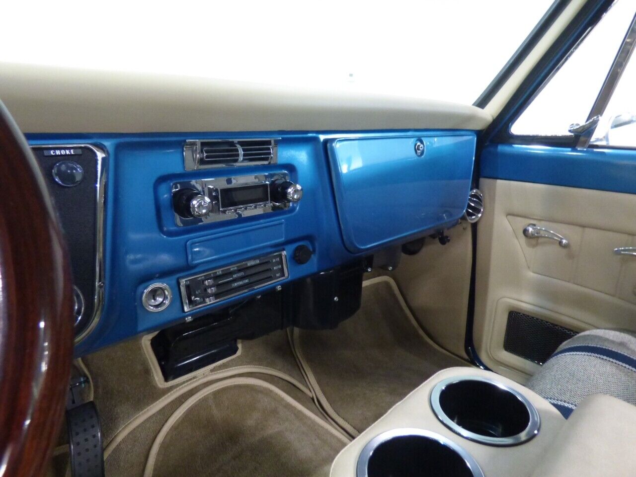 Chevrolet-C-10-1967-Truck-31