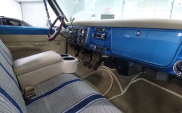 Chevrolet-C-10-1967-Truck-33