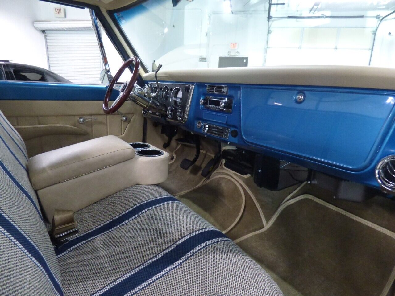 Chevrolet-C-10-1967-Truck-33