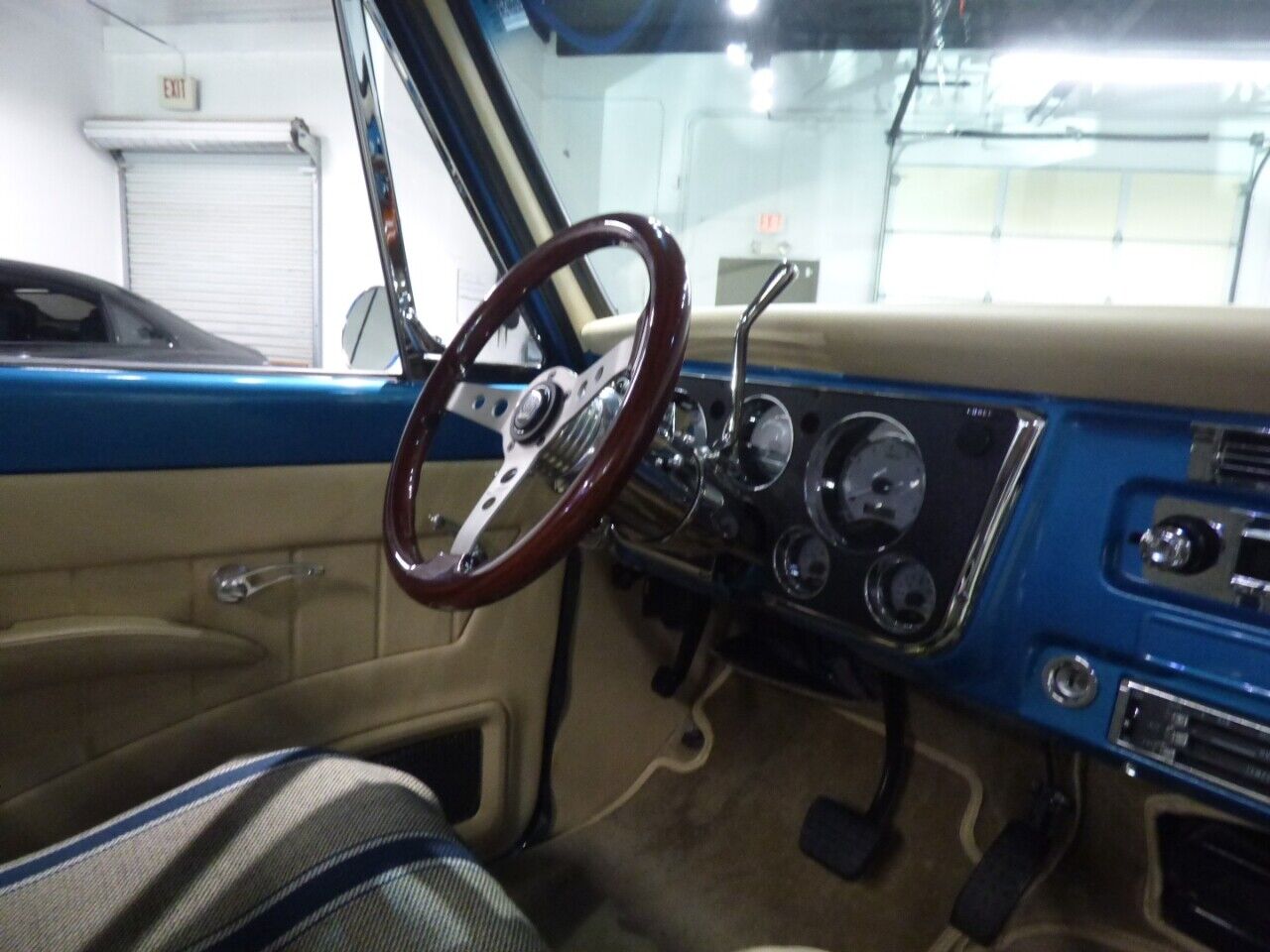 Chevrolet-C-10-1967-Truck-34