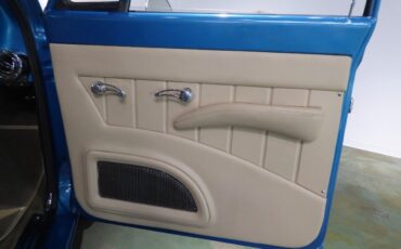 Chevrolet-C-10-1967-Truck-35