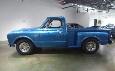 Chevrolet-C-10-1967-Truck-4
