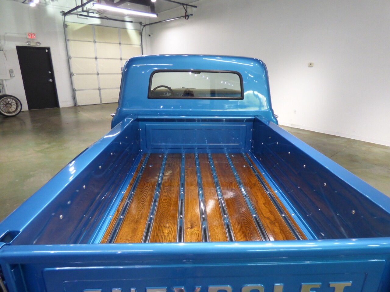 Chevrolet-C-10-1967-Truck-8