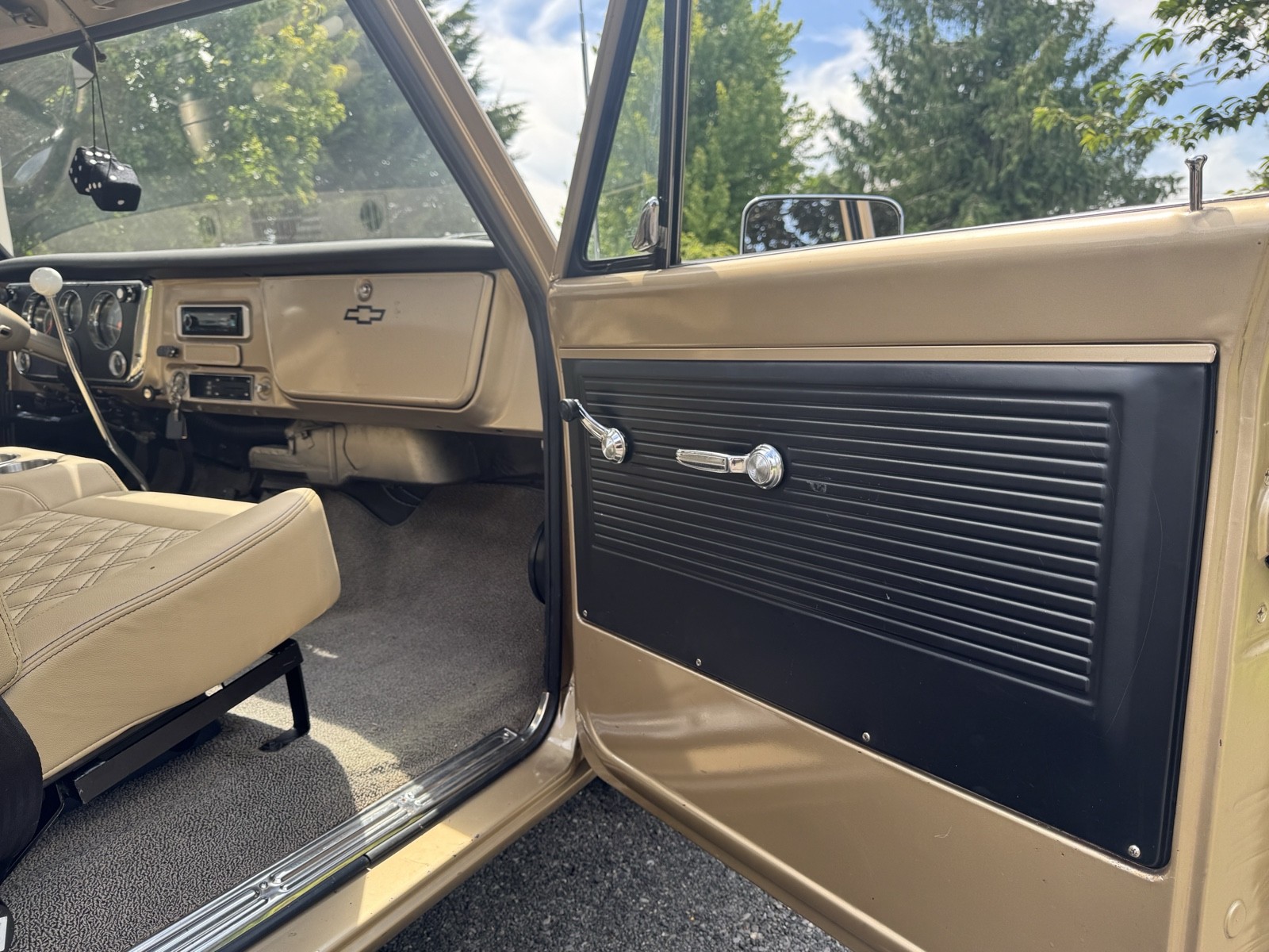 Chevrolet-C-10-1968-23