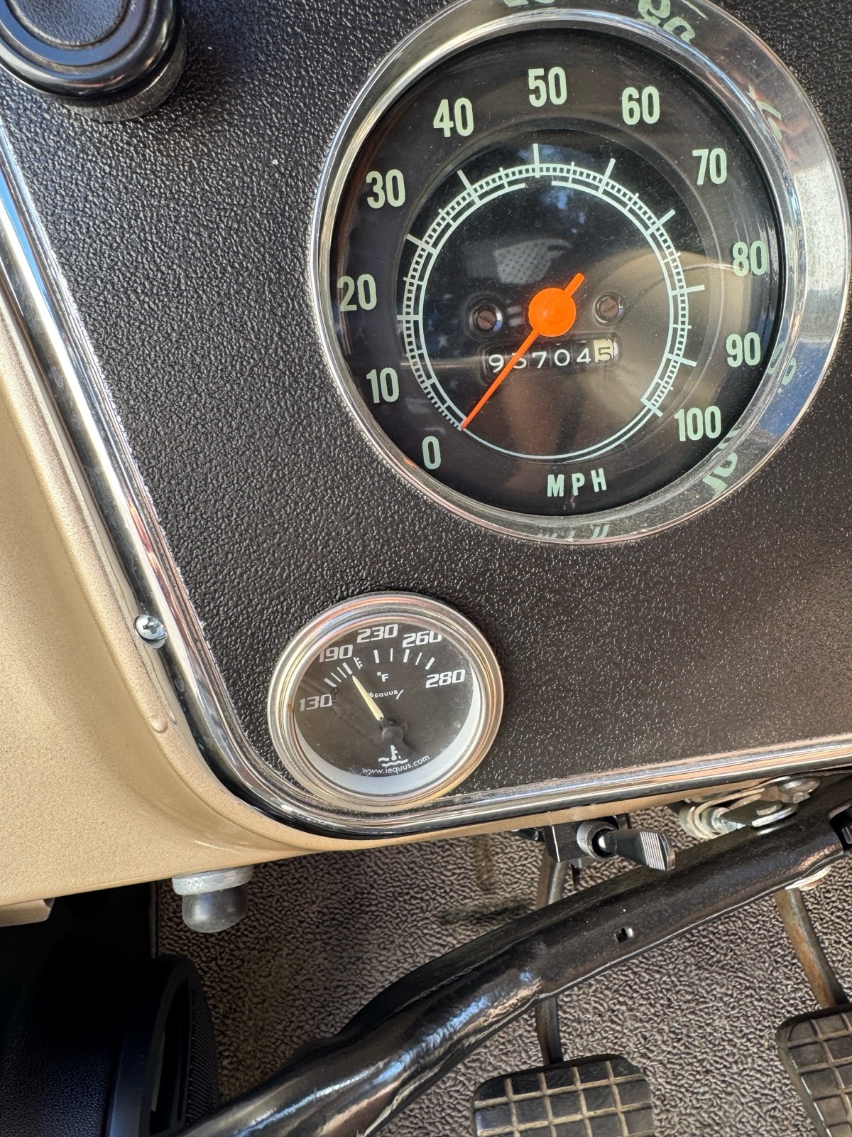 Chevrolet-C-10-1968-25