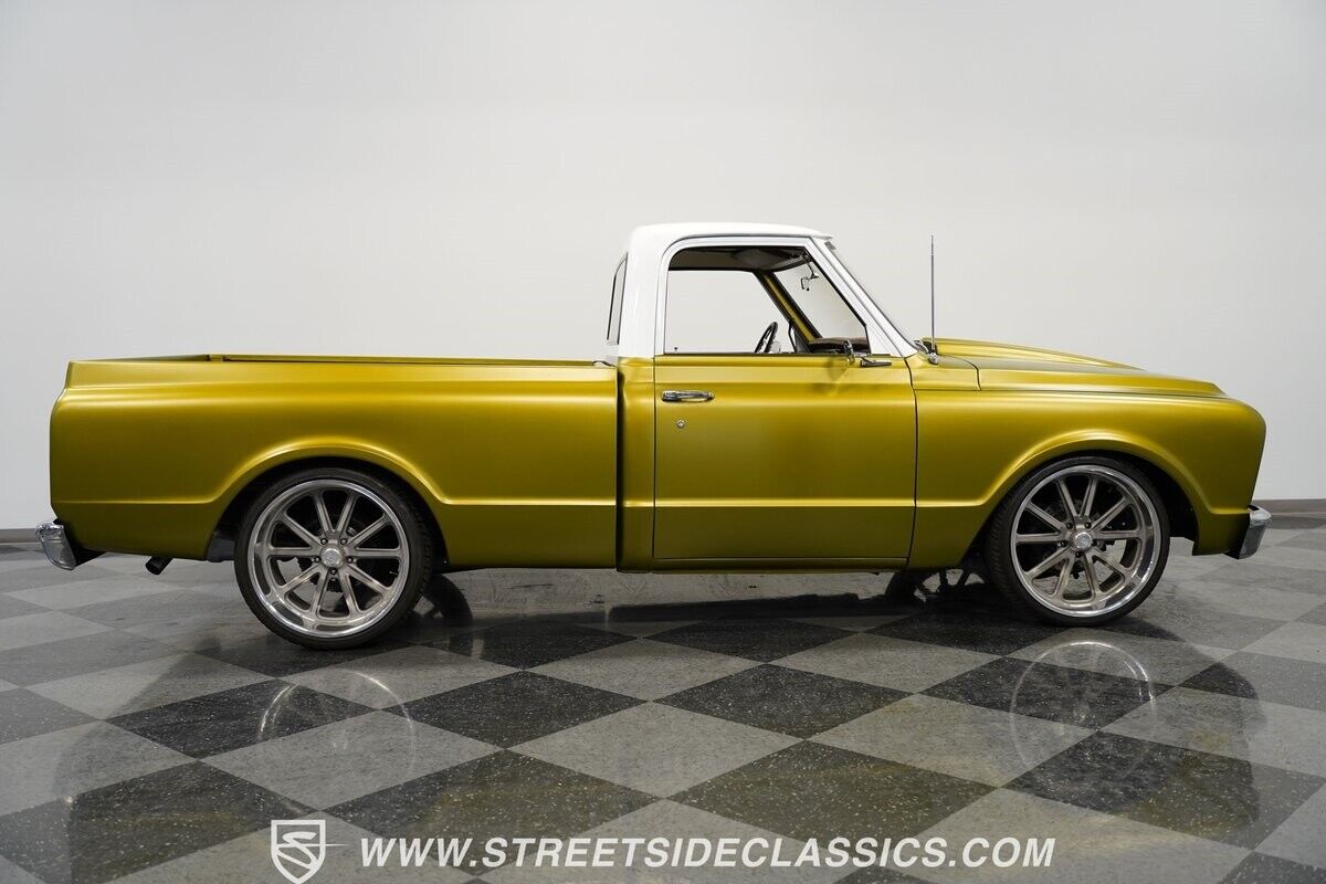 Chevrolet-C-10-1969-Pickup-Truck-12