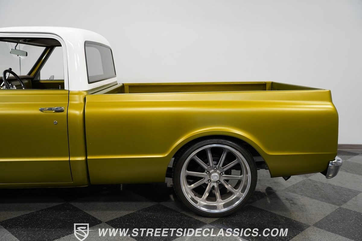 Chevrolet-C-10-1969-Pickup-Truck-22