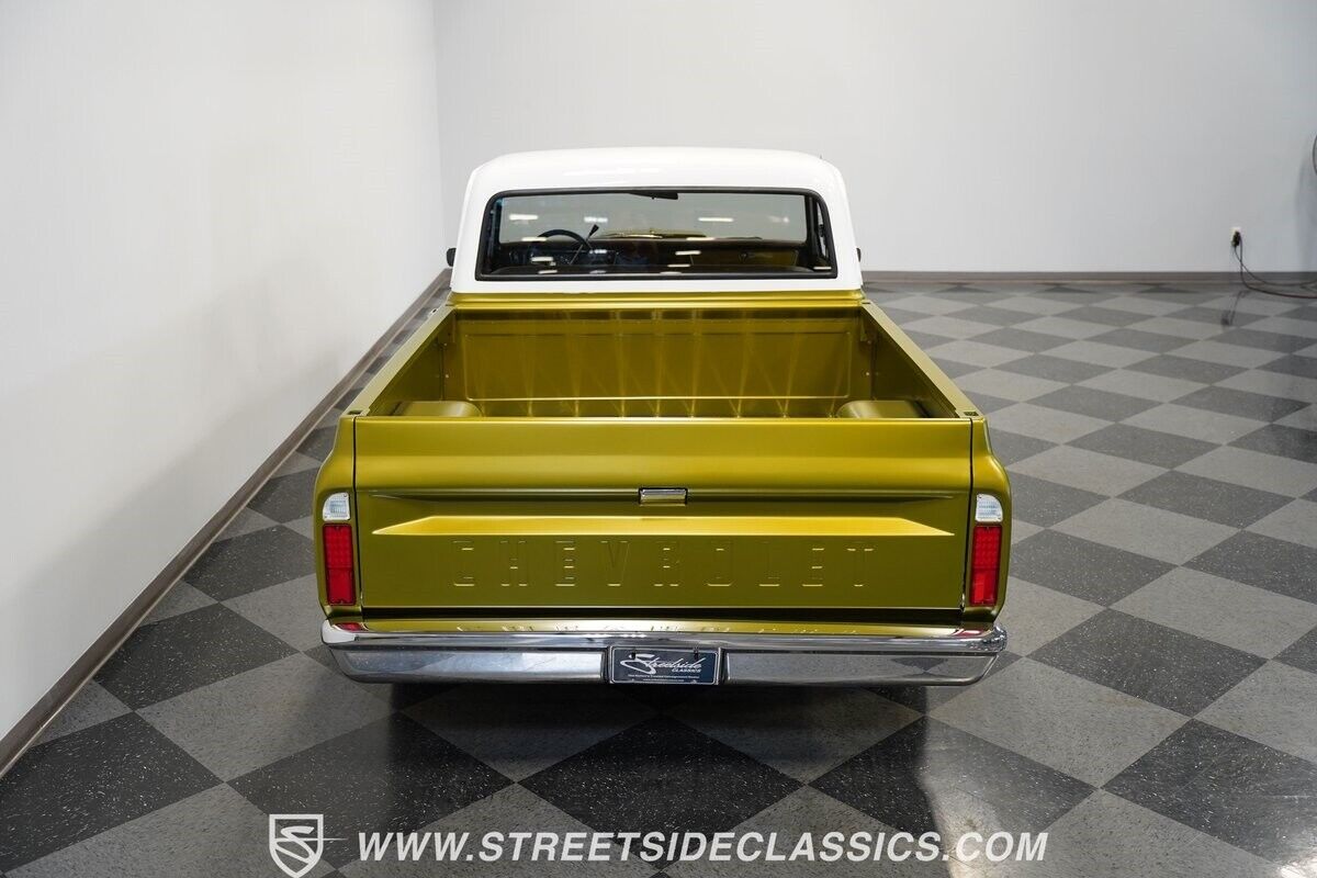 Chevrolet-C-10-1969-Pickup-Truck-25