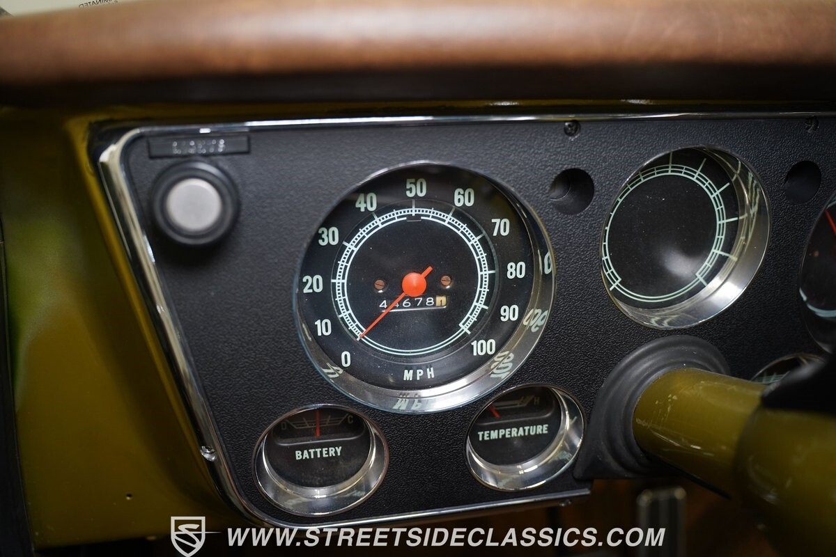 Chevrolet-C-10-1969-Pickup-Truck-37