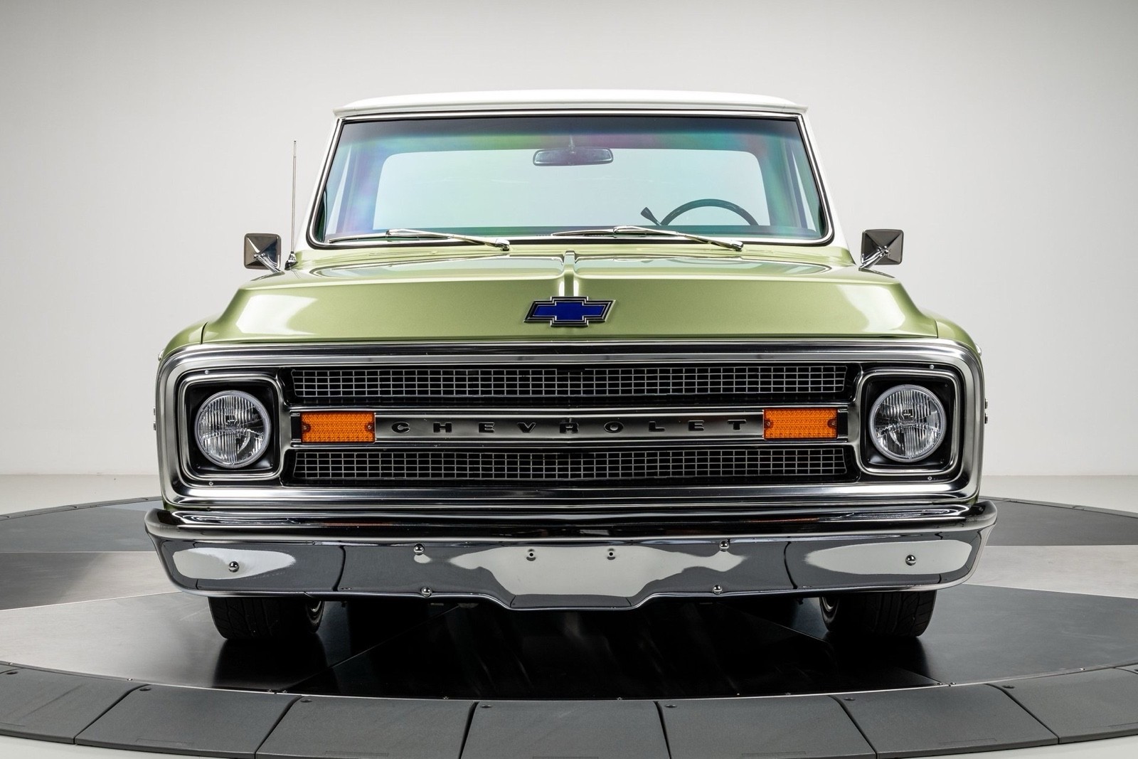 Chevrolet-C-10-1970-2