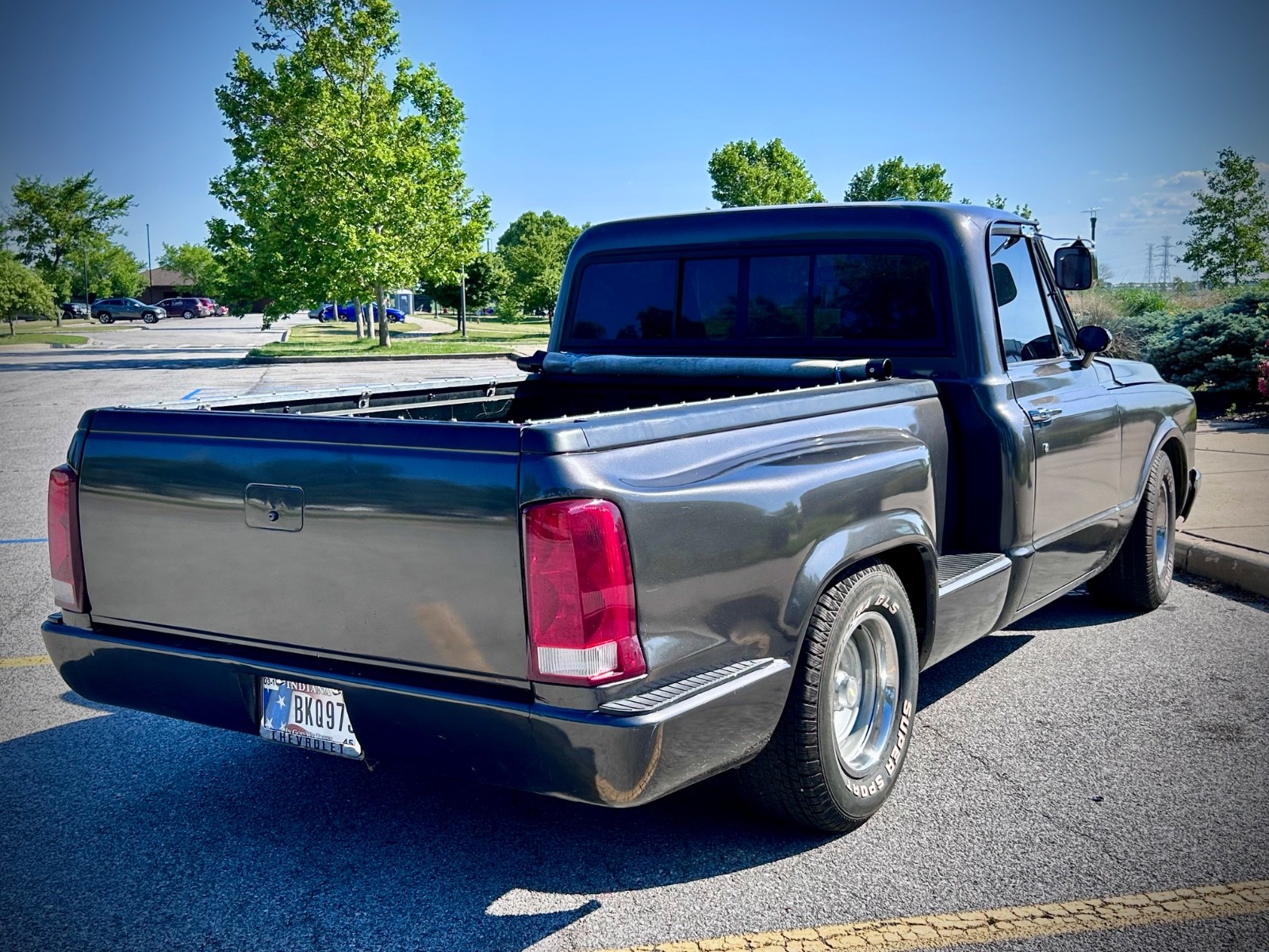 Chevrolet-C-10-1970-Pickup-Truck-2