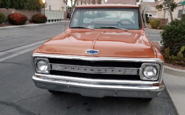 Chevrolet-C-10-1970-Standard-Cab-Pickup-2