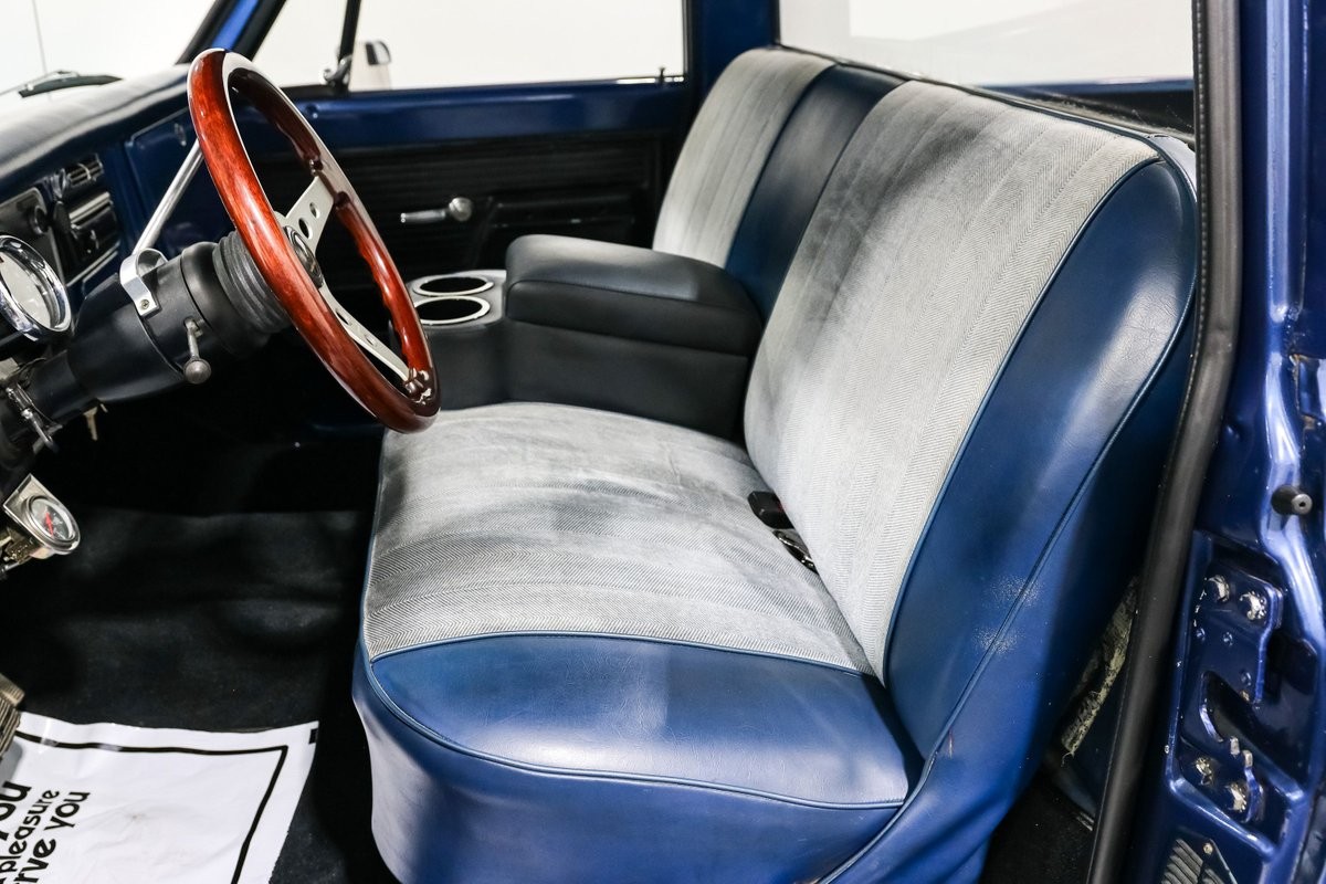 Chevrolet-C-10-1971-Pickup-Truck-13