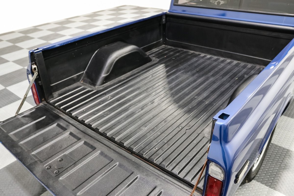 Chevrolet-C-10-1971-Pickup-Truck-17