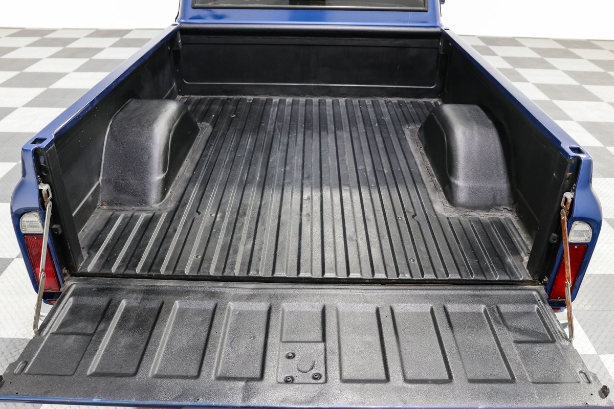 Chevrolet-C-10-1971-Pickup-Truck-18