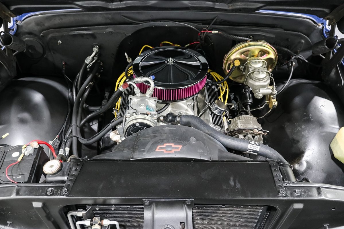 Chevrolet-C-10-1971-Pickup-Truck-9