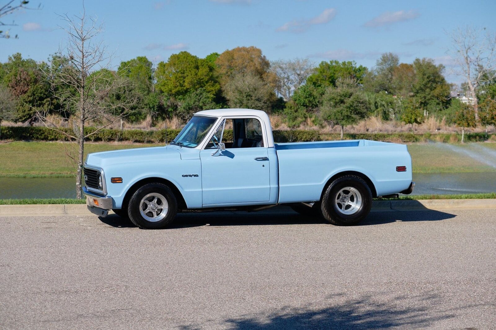 Chevrolet-C-10-1972-2-Door-17