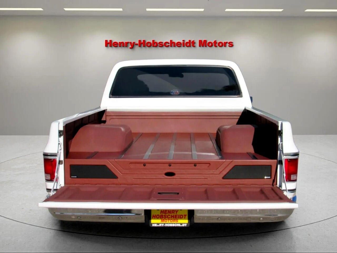 Chevrolet-C-10-1974-Classic-Car-21